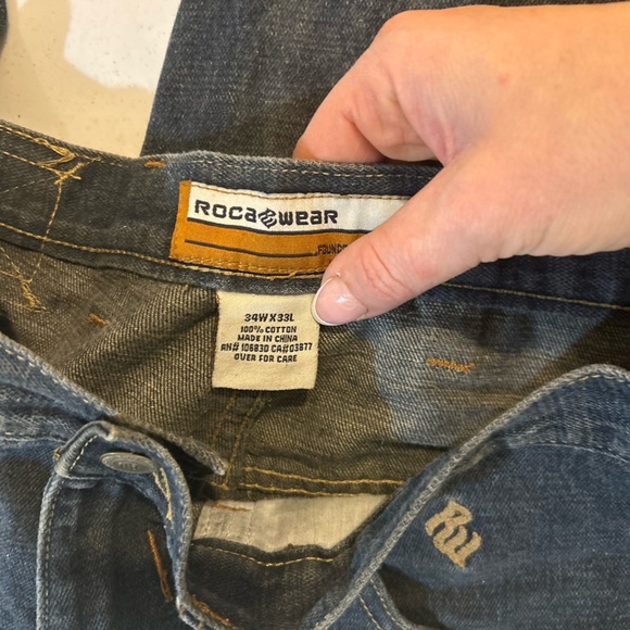 Rocawear Men's Dark Blue Straight Jeans - Picture 5 of 5